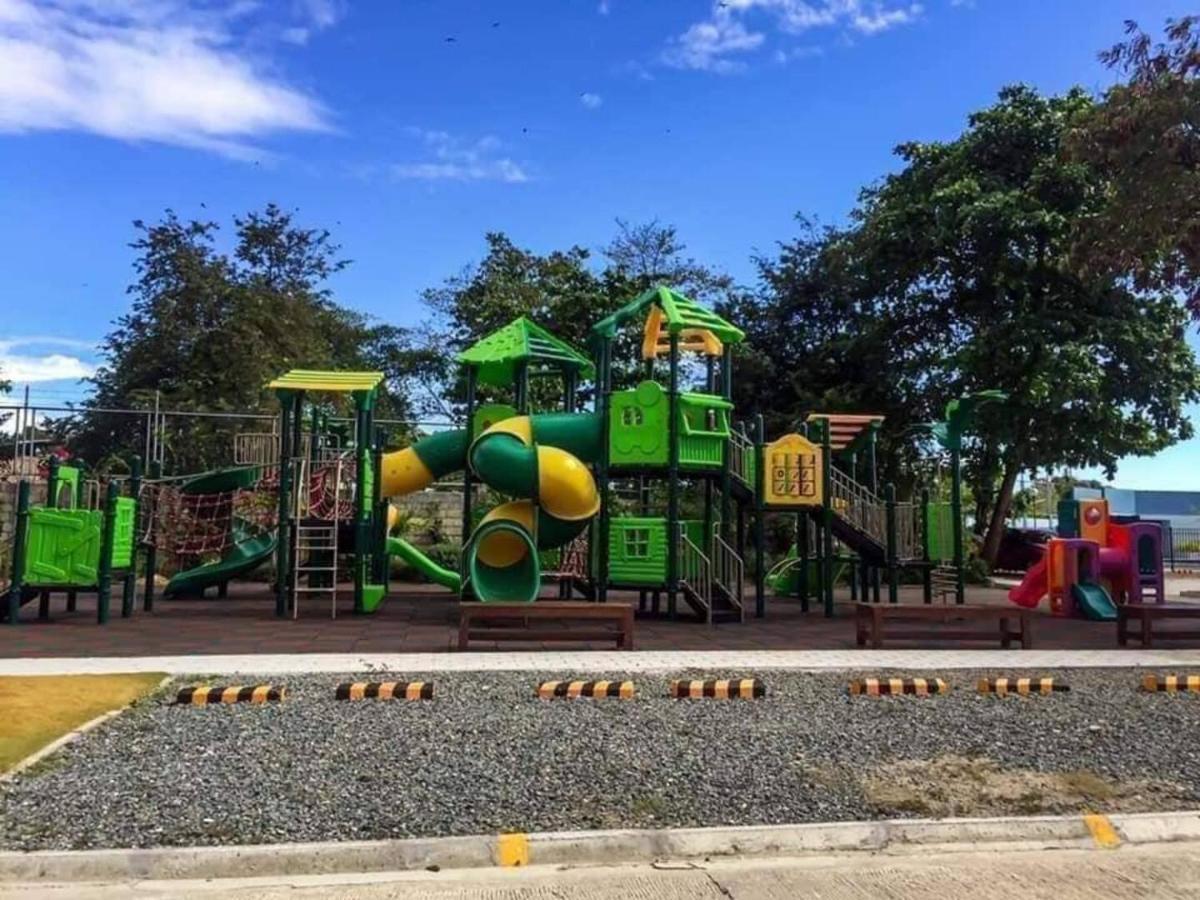 Dracarys Place 2 Condo With Balcony Unlimited Wifi Lapulapu City View Exteriör bild