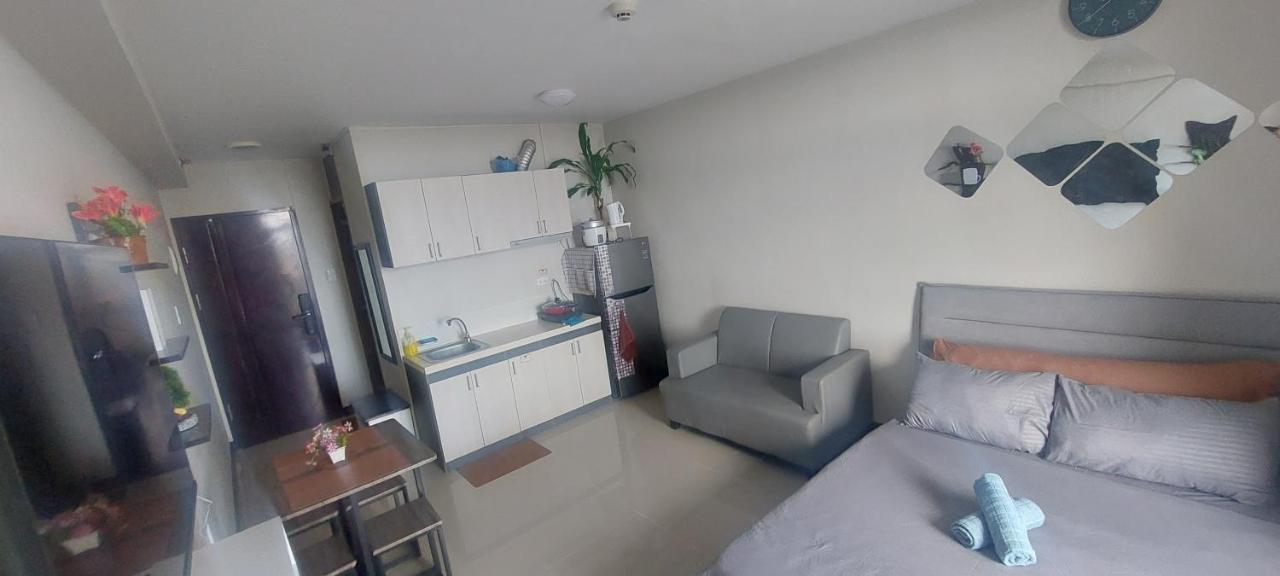 Dracarys Place 2 Condo With Balcony Unlimited Wifi Lapulapu City View Exteriör bild