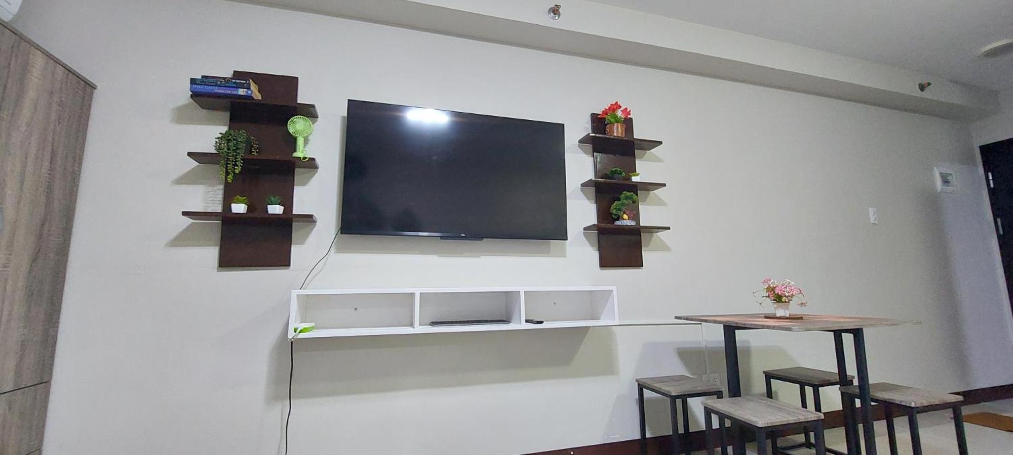 Dracarys Place 2 Condo With Balcony Unlimited Wifi Lapulapu City View Exteriör bild