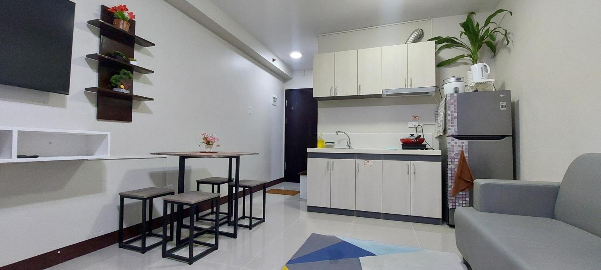 Dracarys Place 2 Condo With Balcony Unlimited Wifi Lapulapu City View Exteriör bild
